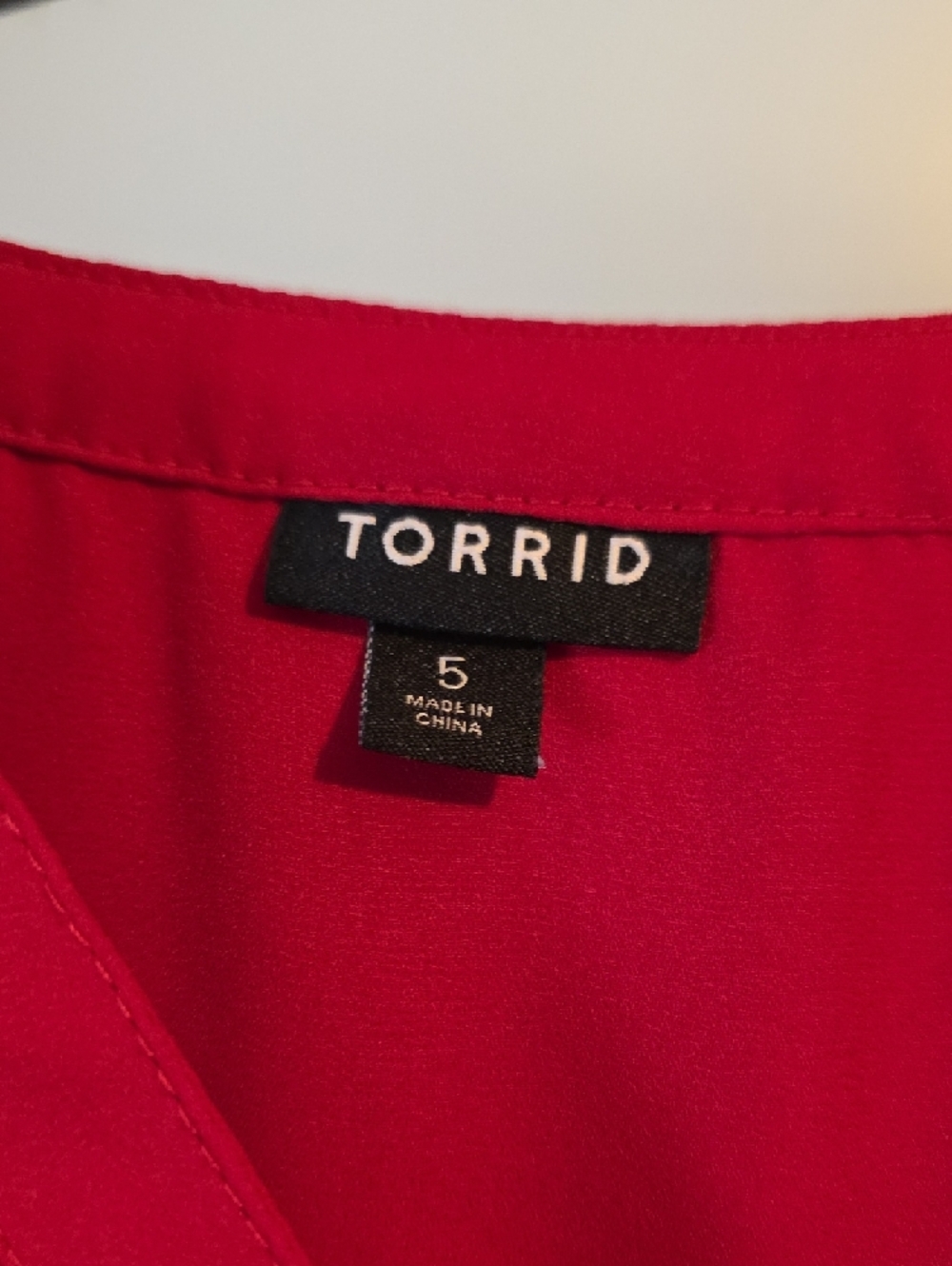 torrid Red Tie-Front Flutter Sleeve Tunic - Picture 2 of 5